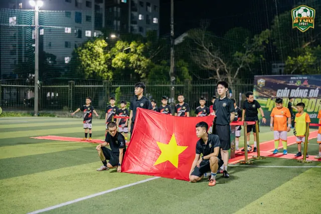 Lễ khai mạc giải 4YOUSPORT, các con chào cờ